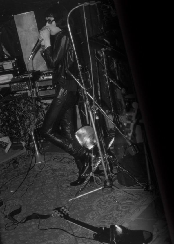 Takashi Mizutani And at Yaneura,Tokyo on Oct. 29 1980. a show that is available on Double Heads. Takashi Mizutani And at Yaneura,Tokyo on Oct. 29 1980. a show that is available on Double Heads.